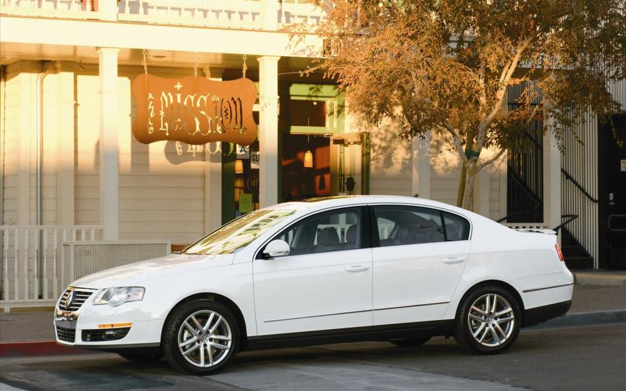  Volkswagen Passat 2009 года  (фото 7 из 9)